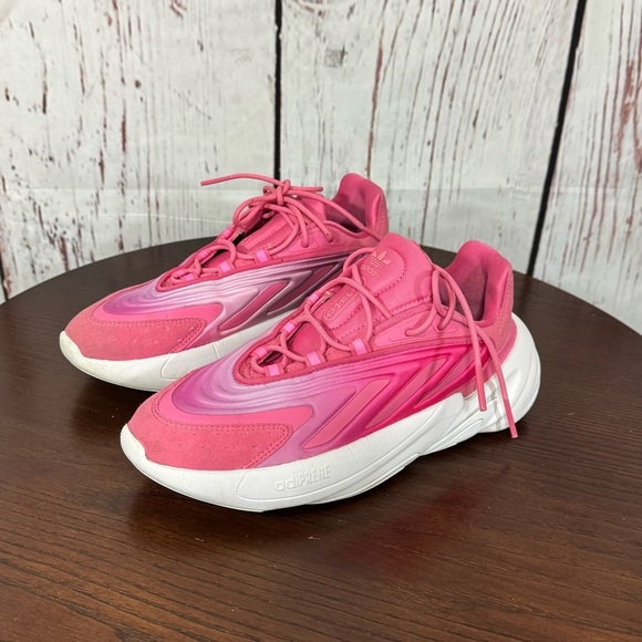 Adidas Ozweego women’s Pink Sneakers Size 7 EUC - Picture 3 of 16